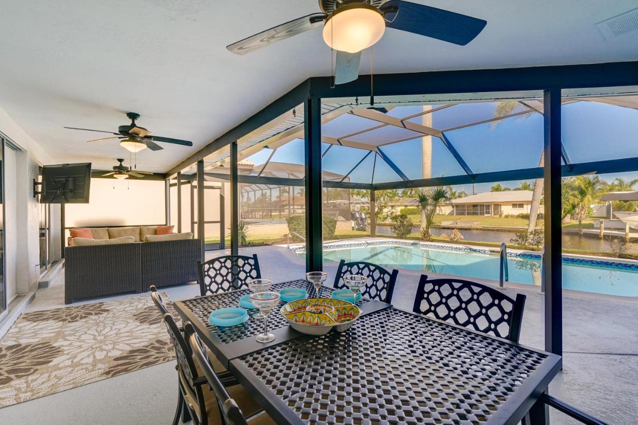 Waterfront Cape Coral Home With Private Pool! エクステリア 写真